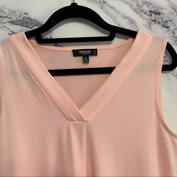 Premise Studio Pink Short Sleeve Blouse - Picture 2 of 6